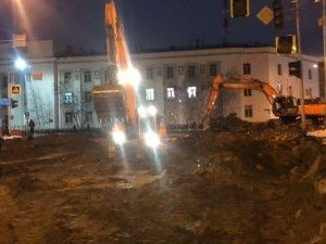 На проспекте Ленина ведутся земляные работы по подготовке основания дорожного полотна