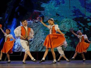 "Танцуй Ярко! Лови Ритм!»