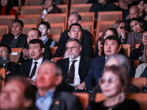 В Якутске состоялось торжественное собрание общественности в честь 75-летия со дня рождения Романа Михайловича Дмитриева