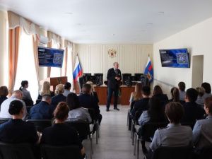 Представитель российского общества «Знание» провел в УФСИН лекцию «Сила в единстве: консолидация народа как ключевой фактор Победы в Великой Отечественной войне»