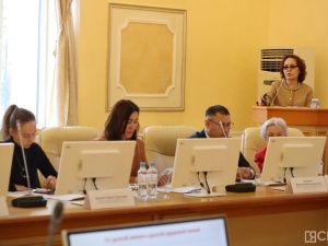 В Якутске органы власти и местного самоуправления обсудили вопросы активного долголетия