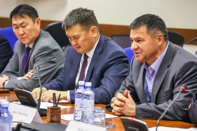 Якутия рассматривает участие зарубежных партнёров в реализации проекта по обновлению речного флота