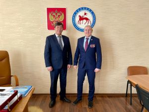 Валерий Лютый встретился с коллективом и студентами Жатайского техникума