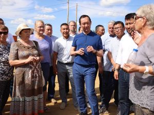 Айсен Николаев: «Важно обустраивать комфортные общественные пространства и в городах, и в сёлах»