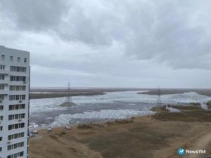 Уровень воды в реке Лене у Якутска продолжает повышаться