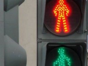 Об изменении режима работы светофорного объекта на пересечении улиц Дзержинского – Кальвица