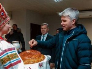 В Якутск прибыл министр спорта РФ Колобков. Он поедет в Чурапчу