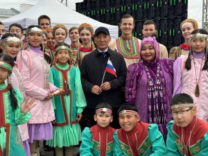 В Якутске открыли всероссийский фестиваль народного творчества и традиций «Вместе мы – Россия»