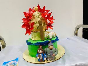 Кровяная колбаса, лошадиная голова, курочка-несушка: конкурс тортов провели в Амгинском районе