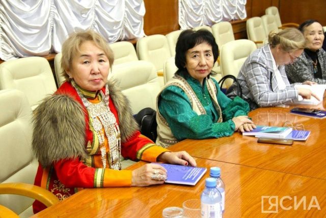 Функционирование государственных языков республик РФ обсудили в Якутске