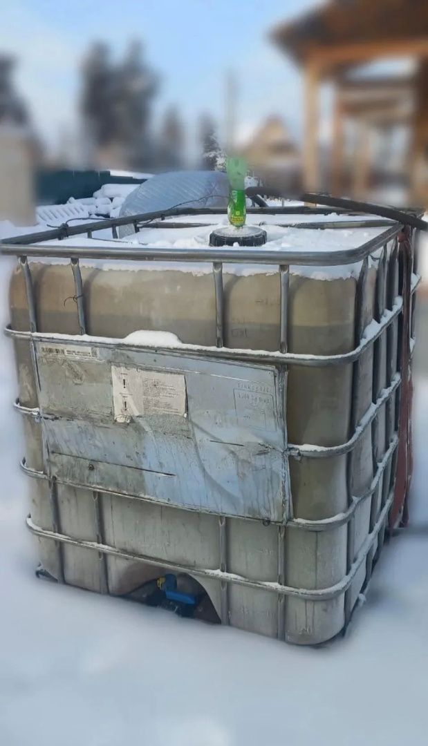 Водитель в Вилюйском районе сливал дизтопливо в 1000-литровые емкости и продавал местным жителям