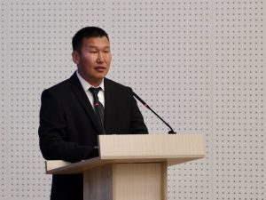 Олег Иринеев: Сегодня мы должны объединится и выполнить заветы Первого Президента Якутии