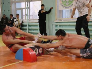 Главный приз турнира «Игры предков» медколледжа Якутии завоевал Хасан Уваровский