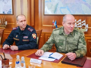 Айсен Николаев провел рабочую встречу с руководством Росгвардии