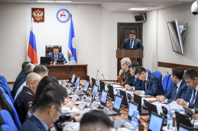 Айсен Николаев провел очередное заседание республиканской антинаркотической комиссии