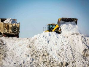 Вывоз снега в Якутске продолжается в круглосуточном режиме: на трех полигонах уже более 820 тысяч кубометров