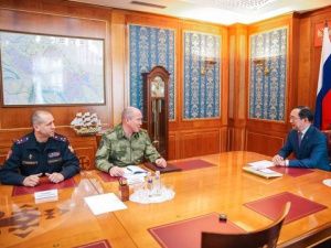 Айсен Николаев провел рабочую встречу с руководством Росгвардии