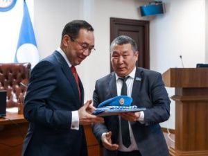 Главе Якутии передали слова благодарности от командования 11-й отдельной гвардейской десантно - штурмовой бригады из Бурятии