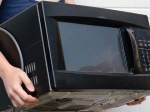 Сосед похитил у соседки микроволновку и мультиварку