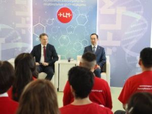 Михаил Мурашко встретился с якутским активистам движения «Волонтеры – медики»