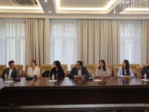 Глава Якутии встретился с активистами сообщества Yakutia PRO