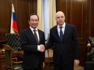 Глава Якутии обсудил с министром финансов РФ меры поддержки экономики и населения республики