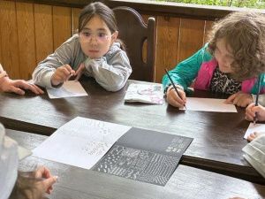 Две семьи из Якутии - участники межрегиональной программы "Мост через пропасть" в Горном Алтае