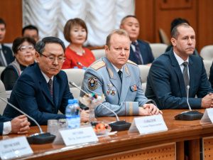 В Якутии отметили 25-летие Конституции Российской Федерации