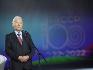 Свыше полутора тысяч артистов приняли участие в грандиозном представлении к 100-летию ЯАССР