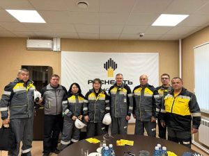 Джулустан Борисов посетил Среднеботуобинское месторождение