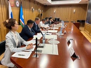 Дмитрий Садовников дал поручение по своевременному началу учебного года в пострадавших от весеннего половодья районах Якутии