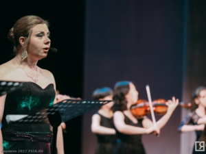 Глава Якутии порекомендовал творческим коллективам выступать на новых концертных площадках республики