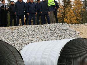 На региональной трассе «Нам» завершаются аварийно-восстановительные работы после весеннего паводка