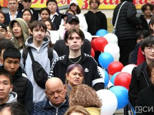 В День знаний лучшим студентам Якутского колледжа связи и энергетики вручили именные стипендии