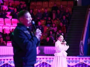 В Якутске провели новогодний благотворительный концерт «Для своих»