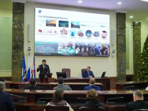 Евгений Григорьев ознакомил делегатов выездной сессии ВАРМСУ с реализацией мастер-плана Якутска