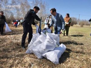 В Якутске проходит акция «Чистая земля Олонхо»