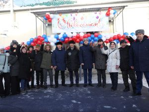 В Якутии в поселке Нижний Бестях вручили ключи от квартир детям-сиротам