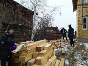 Добрыми делами отметили день рождения Путина активисты «Единой России» в Якутии