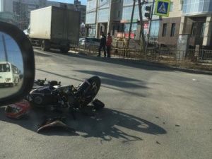 В Якутске задавили мотоциклиста