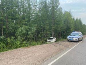 В Якутии пьяный водитель доверил управление своей машиной собутыльнику