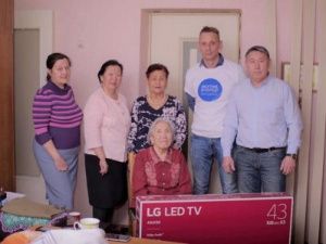 Депутат Черных провел ремонт у ветерана