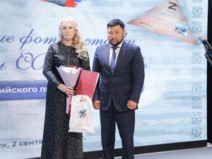 Евгений Григорьев принял участие в открытии выставки «Женщины СВОих Героев»