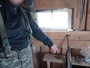 Участковые уполномоченные полиции изъяли у жителя Оленекского района незаконно хранящийся охотничий карабин