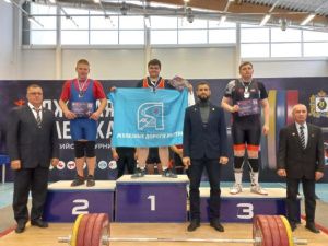 Тяжелоатлет из Алдана занял первое место на всероссийском турнире