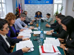 РУКОВОДСТВО ШКОЛЫ №1 ЯКУТСКА ОБРАТИЛОСЬ К ДЕПУТАТАМ ГОРДУМЫ