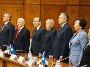 Государственные награды вручил в День Конституции РФ глава Якутии