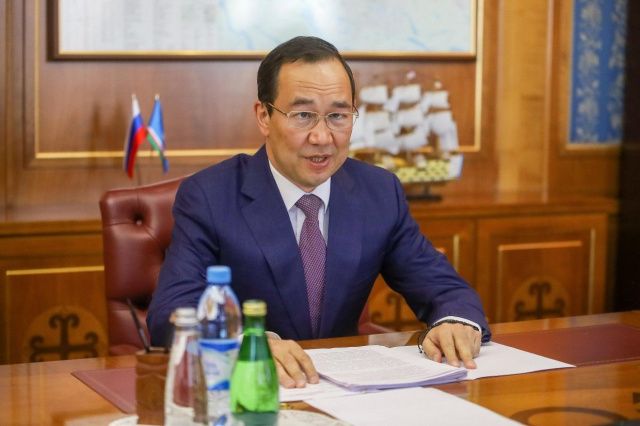 Айсен Николаев провёл заседание Конституционной комиссии Республики Саха (Якутия)