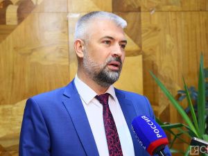 Работников жилищно-коммунального хозяйства и энергетики наградили в Якутии