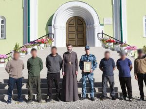 Осужденные оказали добровольческую помощь Храму Всех Святых